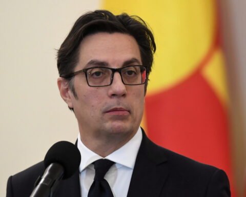 0ec38be5bbe1420b77742e522d933630