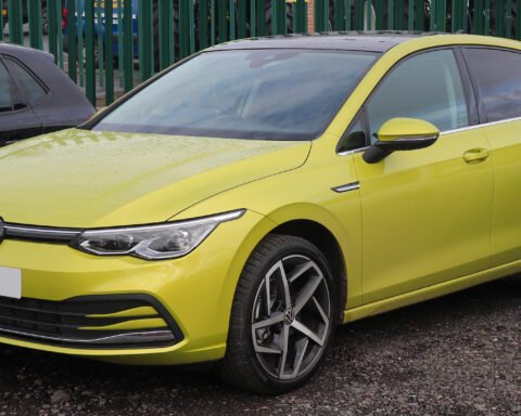 2020 Volkswagen Golf Style Tdi S A 2.0.jpg