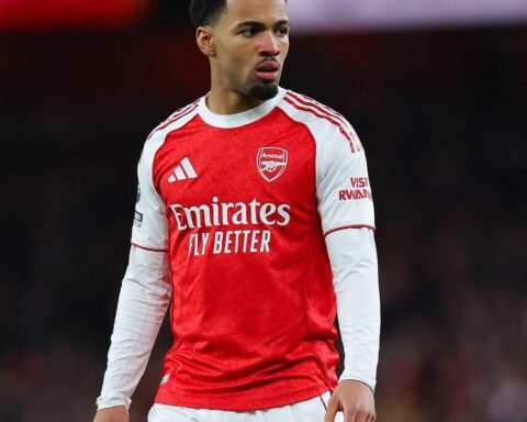 617863728 1327922539369440 3159406856647141484 N