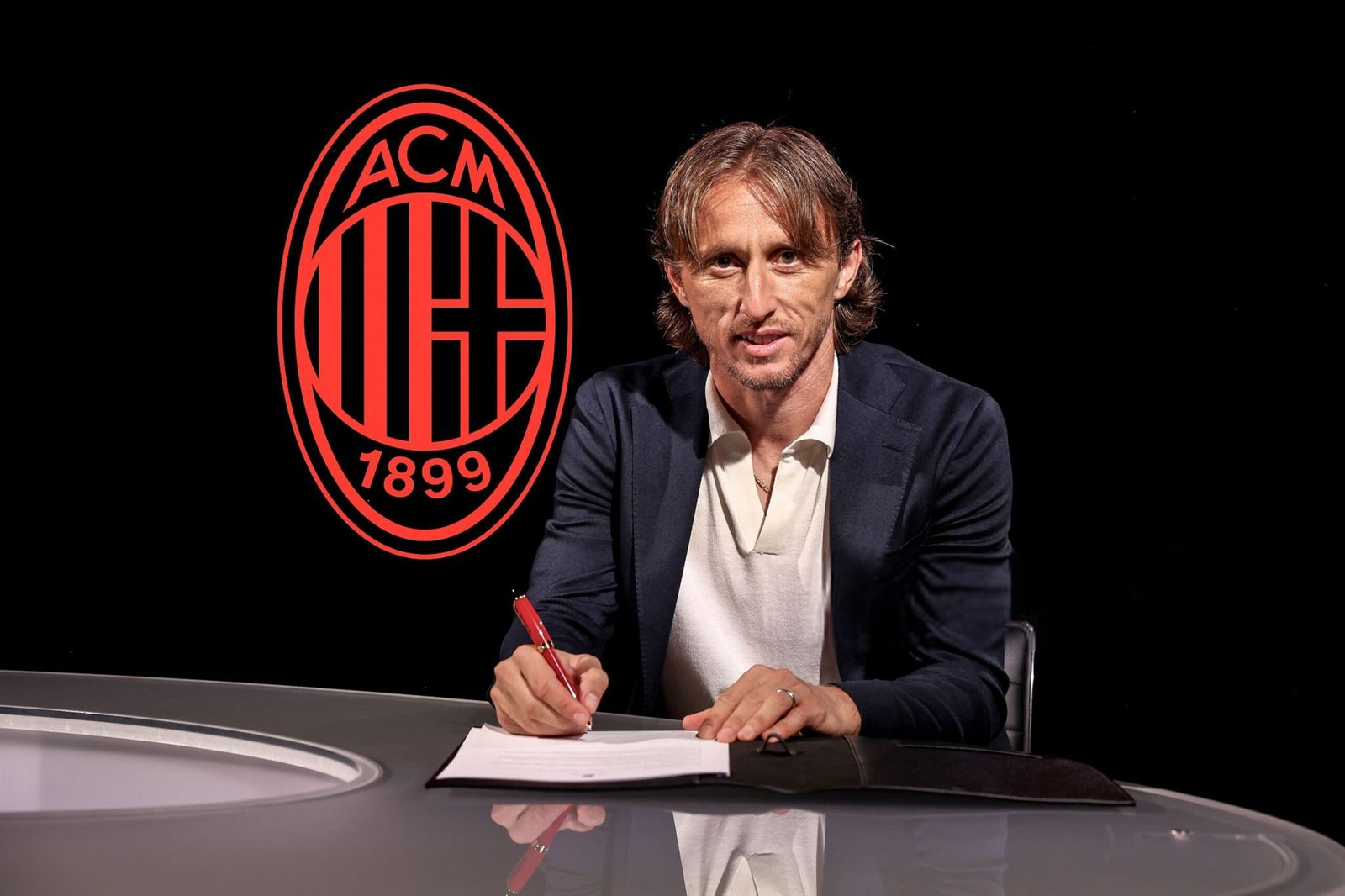 Ac Milan Unveil New Signing Luka Modric Scaled