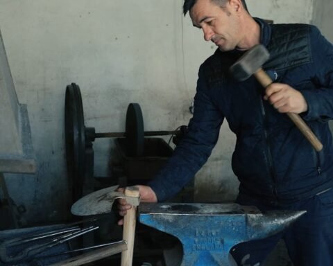Agron Uka, Kovaçi I Vetëm Në Prishtinë