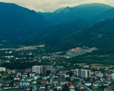 Arre:stohet Edukatorja Në Pejë, Ke:qtrajtoi Një Fëmijë