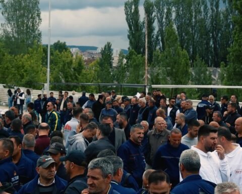 Çmimi I Energjisë ‘djeg’ Bizneset, Bllokohen Hyrjet Në Prishtinë