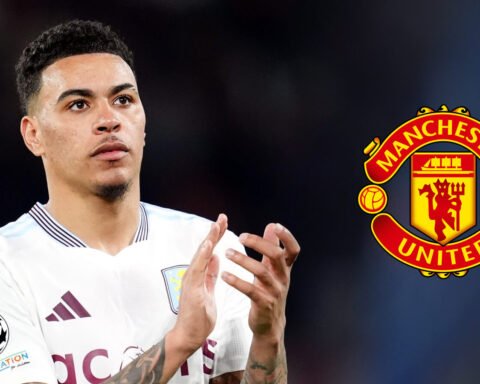 F365 Morgan Rogers With Man Utd Badge 1