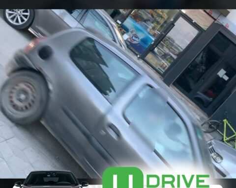 Fëmija Në Prehër, Leja Në Polici!