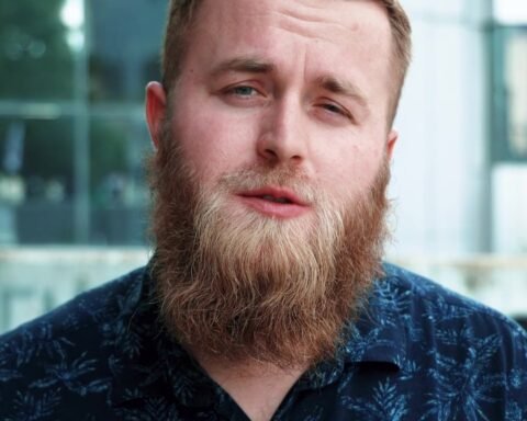 Ga:za, Albin Kurti Dhe Tuta E Tij!