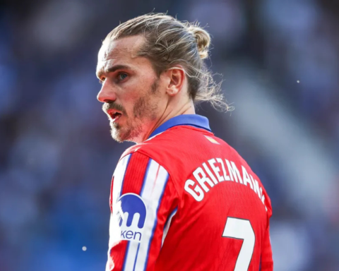 Griezmann Stays 1 2