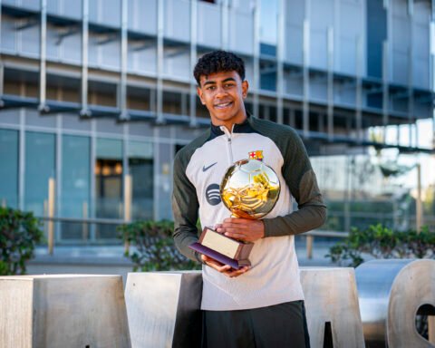 Lliuramenttrofeutheyoungestgoldenboy2023alamineyamalnasraoui Lamin Goldenboy 007