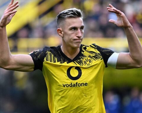 Nico Schlotterbeck Borussia Dortmund 1