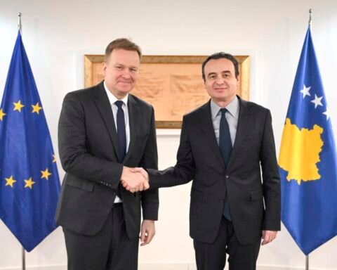 Albin Kurti Soersen Emisari Be