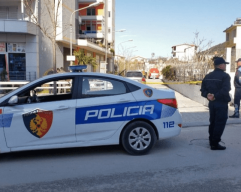 Policia Vlore Aksident